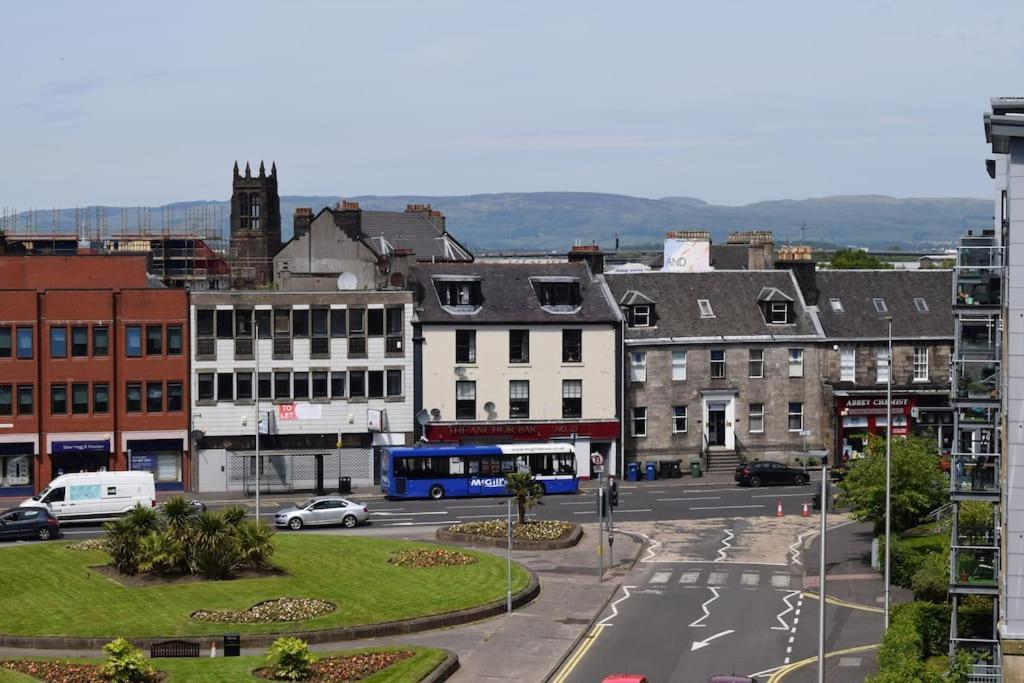 شقة The Paisley Penthouse - Abbey View المظهر الخارجي الصورة