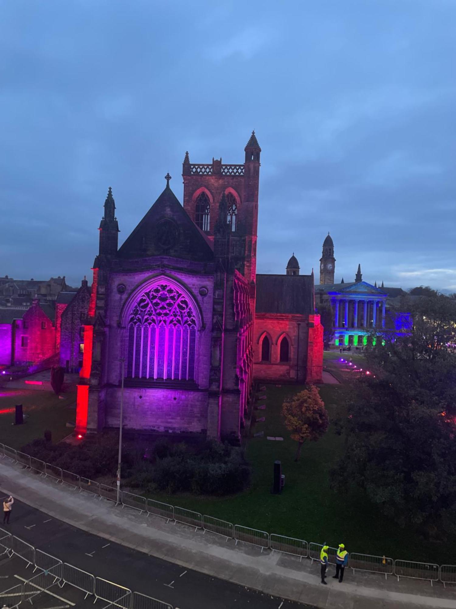 شقة The Paisley Penthouse - Abbey View المظهر الخارجي الصورة